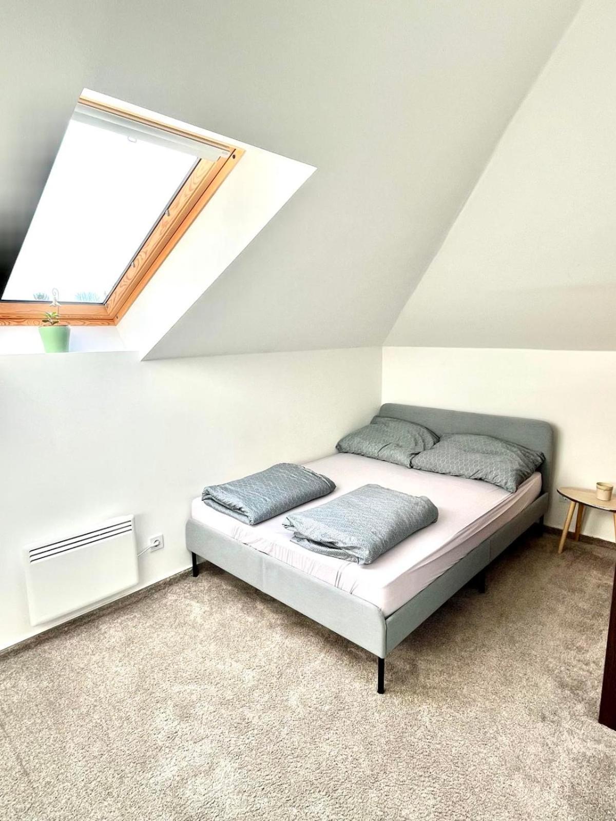 Chill Apartman ブダカラース エクステリア 写真